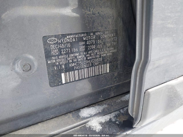 HYUNDAI IONIQ HYBRID SEL - 9