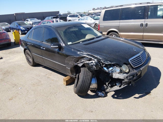 MERCEDES-BENZ E-CLASS - 1