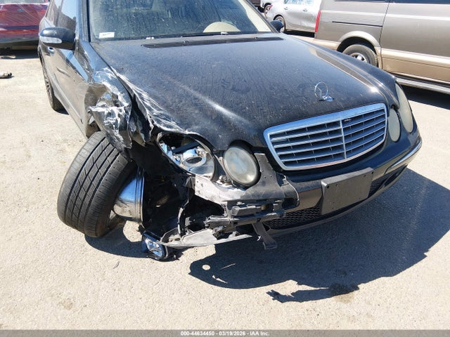 MERCEDES-BENZ E-CLASS - 6