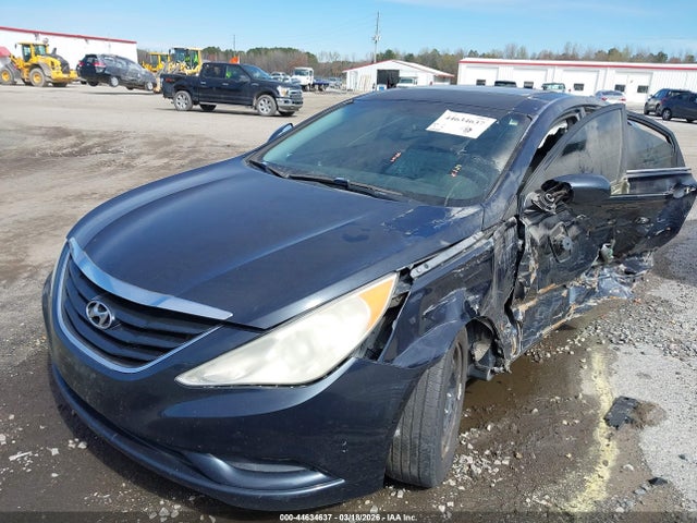 2012 Hyundai SONATA GLS photo 2