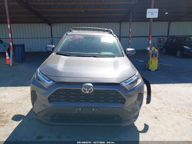 2025 TOYOTA RAV4 XLE 12