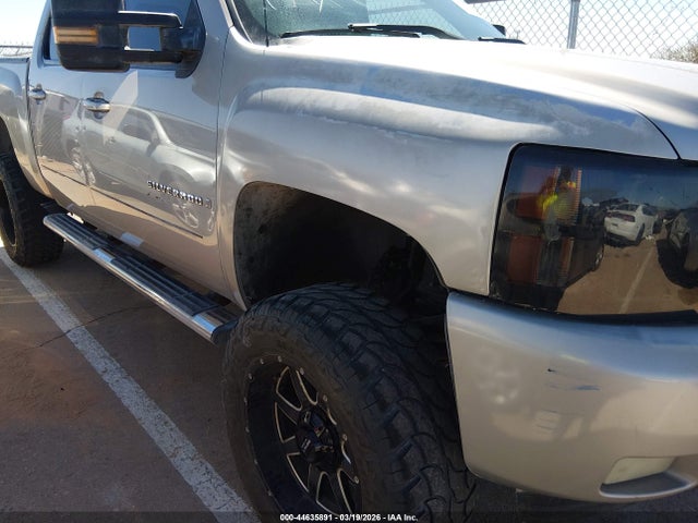 CHEVROLET SILVERADO 1500 LTZ - 6