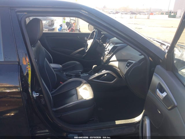 HYUNDAI VELOSTER TURBO - 5