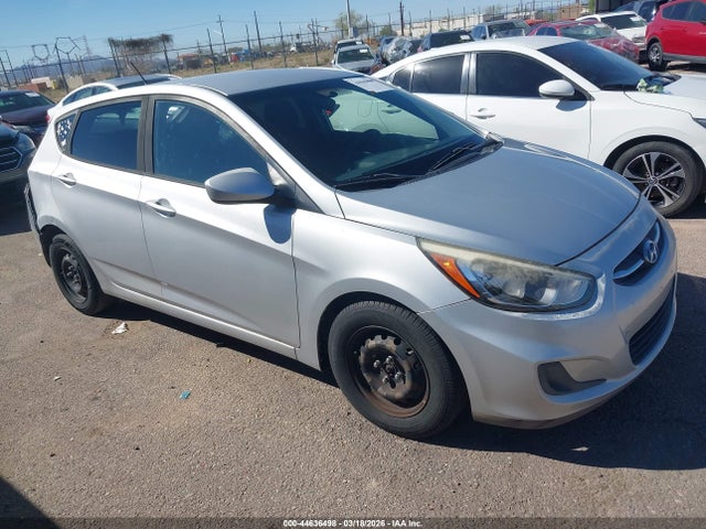 HYUNDAI ACCENT SE - 1