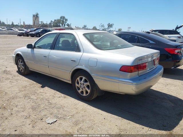 TOYOTA CAMRY - 3