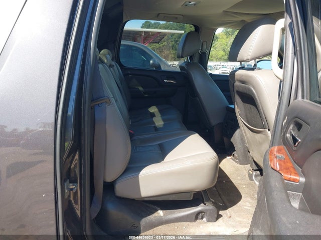 CHEVROLET AVALANCHE 1500 LS - 8