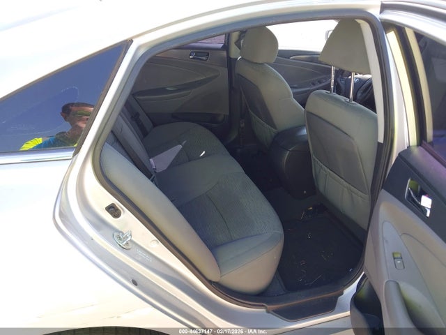 HYUNDAI SONATA HYBRID - 8