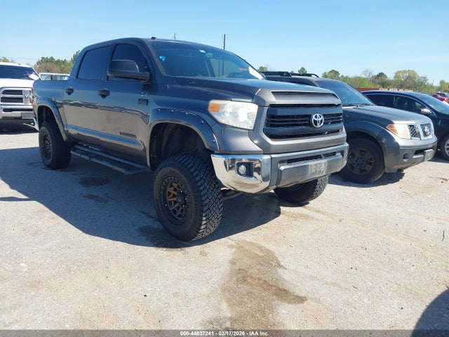 TOYOTA TUNDRA - 1