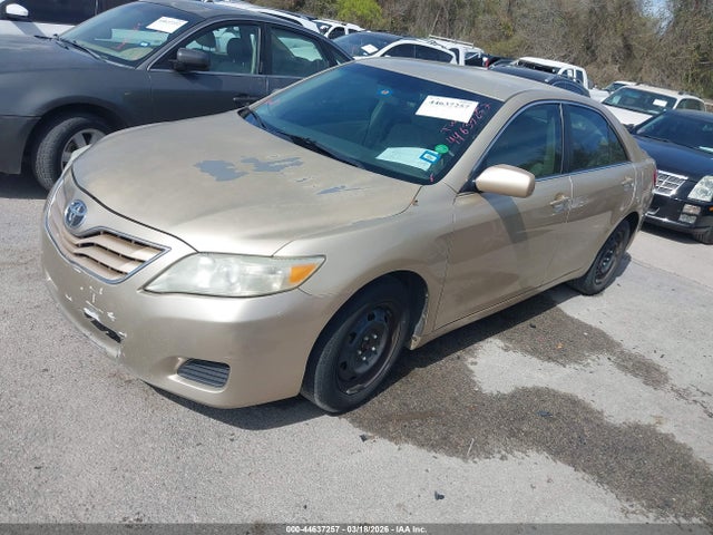 TOYOTA CAMRY - 2