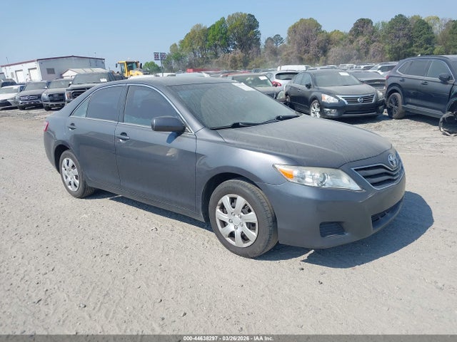 2011 TOYOTA CAMRY LE