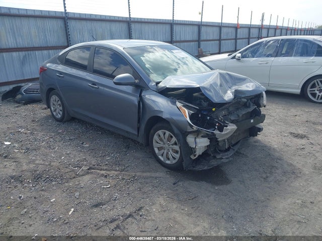 HYUNDAI ACCENT SE - 1