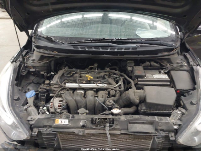 HYUNDAI ELANTRA SE - 10