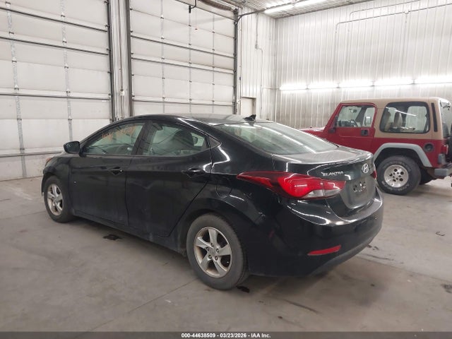 HYUNDAI ELANTRA SE - 3