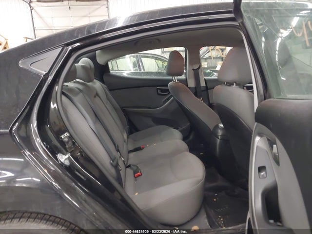 HYUNDAI ELANTRA SE - 8