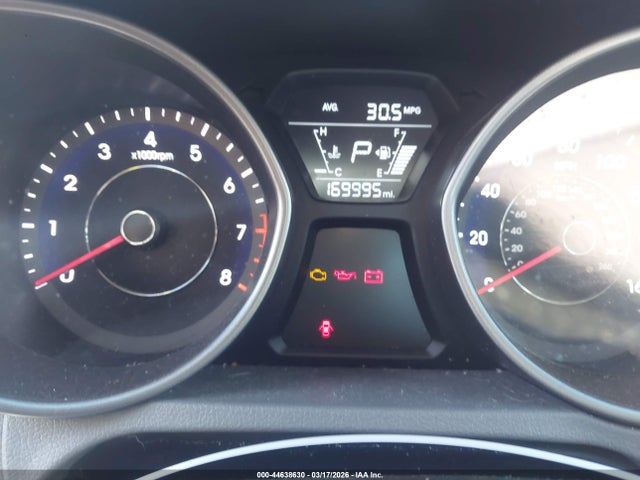 HYUNDAI ELANTRA SE - 7