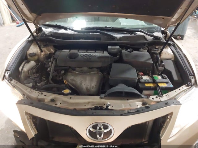 TOYOTA CAMRY - 10
