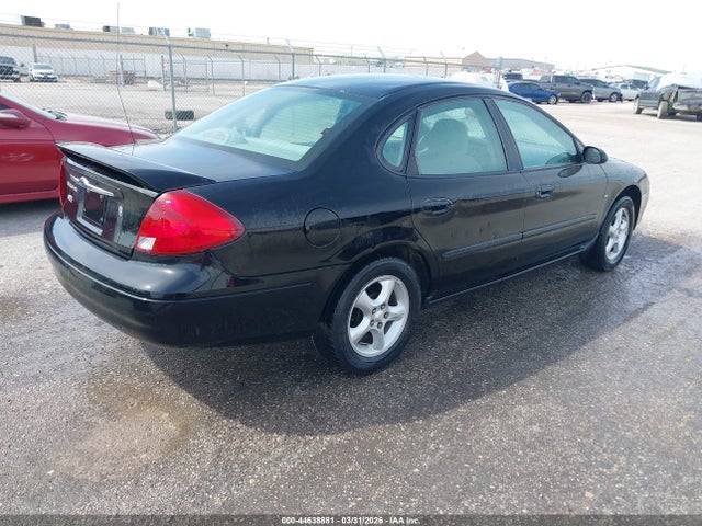 FORD TAURUS SE - 4