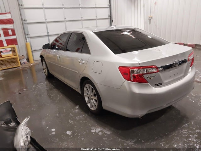 TOYOTA CAMRY - 3