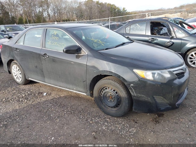 2013 TOYOTA CAMRY LE/XLE