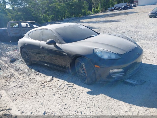 2011 PORSCHE PANAMERA 4