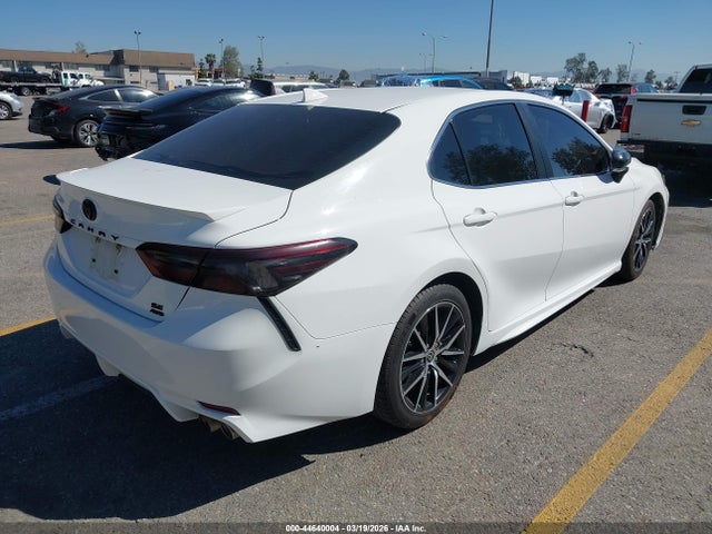 TOYOTA CAMRY - 4
