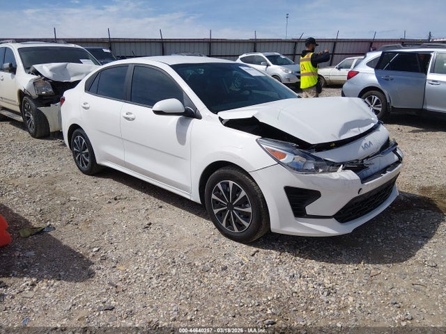 KIA RIO - 1