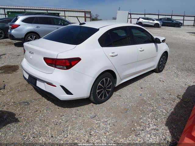 KIA RIO - 4