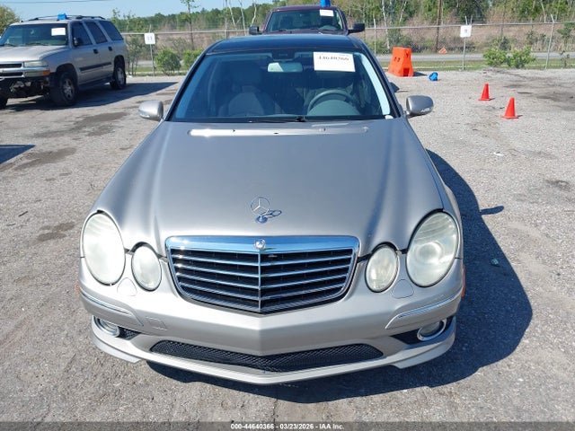 MERCEDES-BENZ E-CLASS - 6