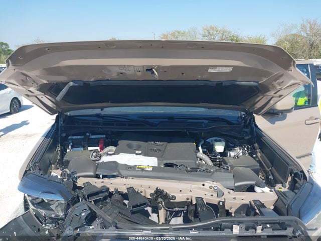 TOYOTA TUNDRA - 10