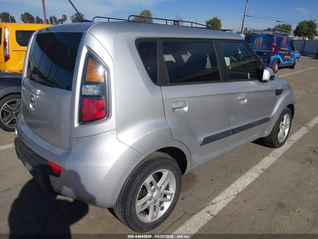 KIA SOUL - 4