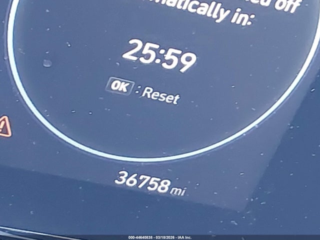 HYUNDAI ELANTRA HYBRID LIMITED - 7