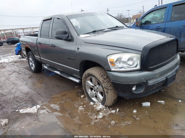 DODGE RAM 1500 SLT - 1