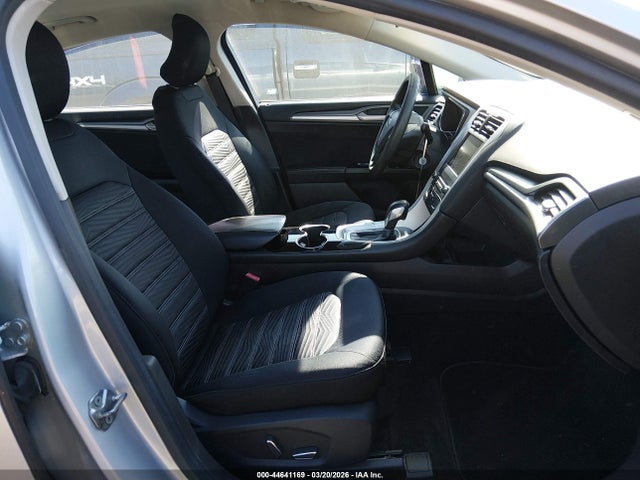 FORD FUSION SE - 5