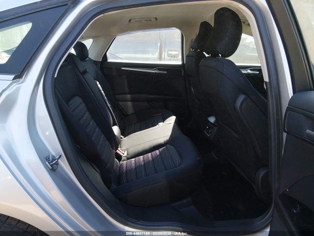 FORD FUSION SE - 8