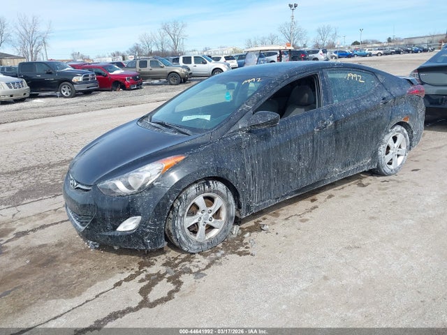 HYUNDAI ELANTRA SE - 2