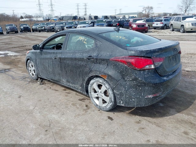 HYUNDAI ELANTRA SE - 3