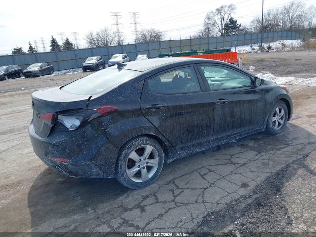 HYUNDAI ELANTRA SE - 4