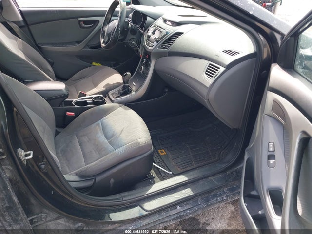 HYUNDAI ELANTRA SE - 5