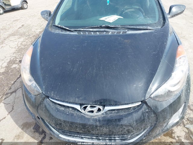 HYUNDAI ELANTRA SE - 6