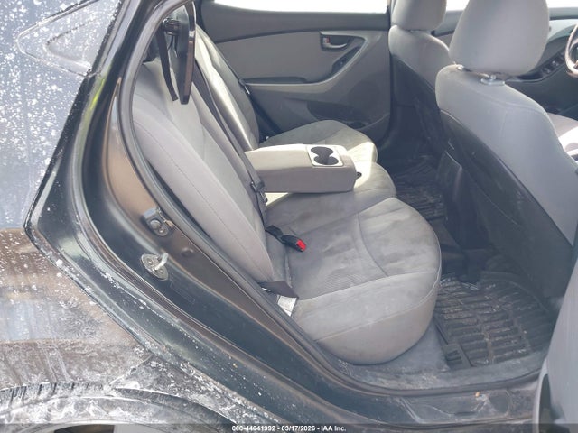 HYUNDAI ELANTRA SE - 8