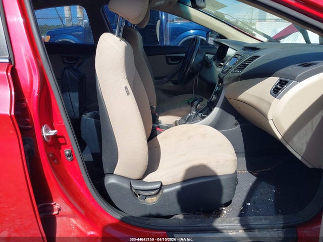 HYUNDAI ELANTRA VALUE EDITION - 5