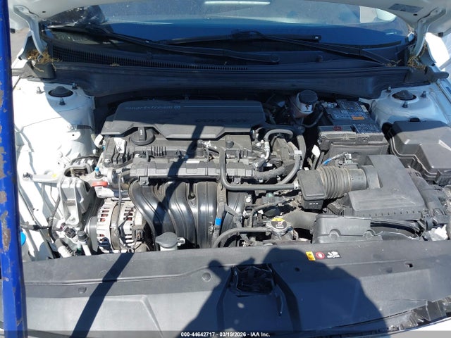 HYUNDAI ELANTRA - 10