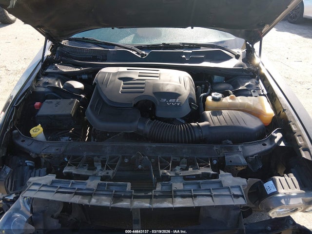 DODGE CHALLENGER SXT - 10