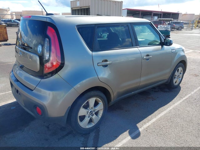KIA SOUL - 4
