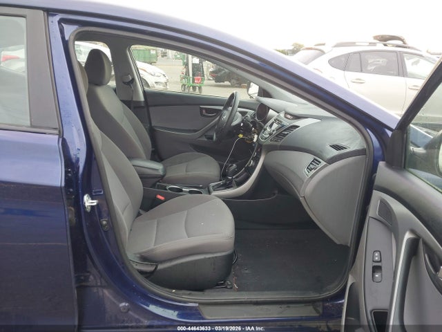 HYUNDAI ELANTRA SE - 5