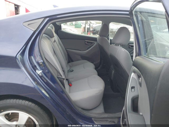 HYUNDAI ELANTRA SE - 8