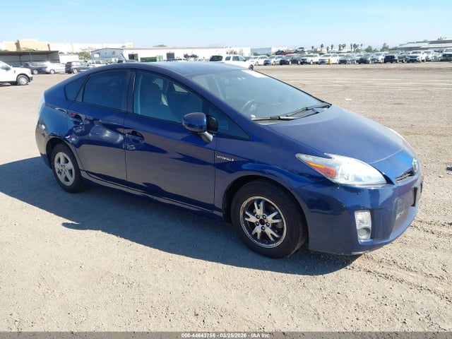2011 TOYOTA PRIUS THREE