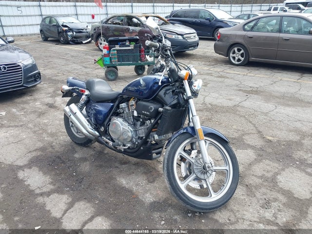 1987 HONDA VF700 C