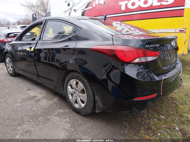 HYUNDAI ELANTRA SE - 3