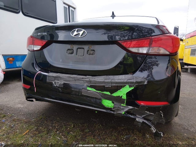 HYUNDAI ELANTRA SE - 6